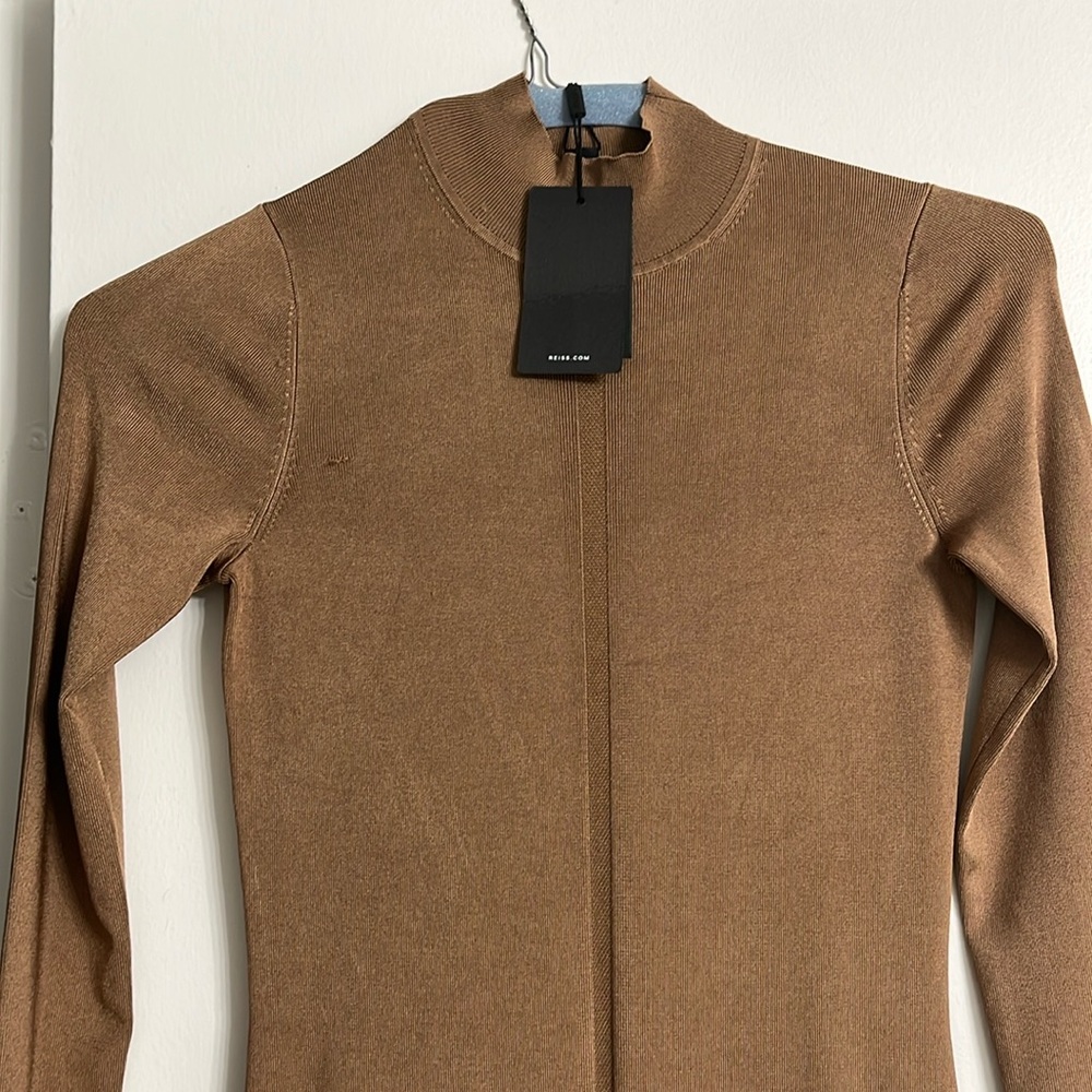 Reiss one piece low
Mock pull over fitted dress
